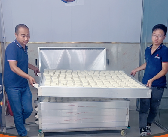 饅頭想實現流水線作業，該選什么樣的饅頭機？